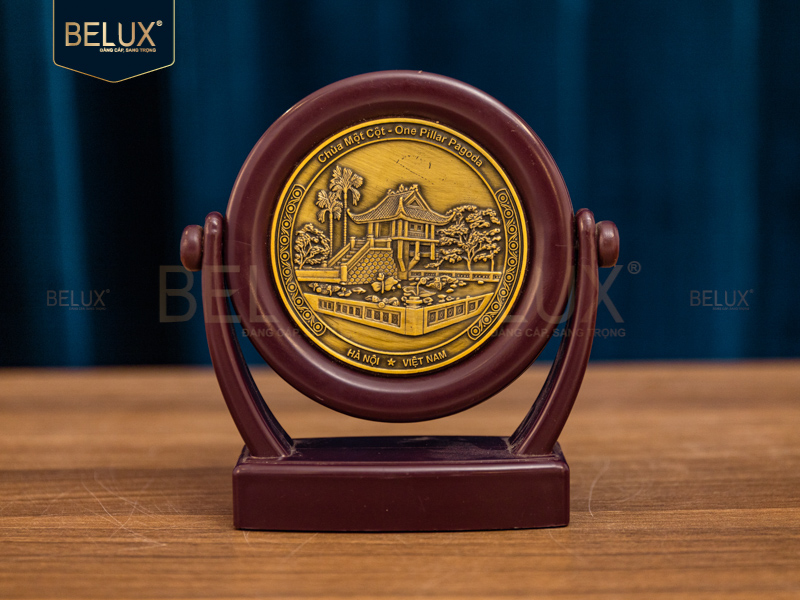 Mặt đĩa xoay Chùa Một Cột bằng đồng